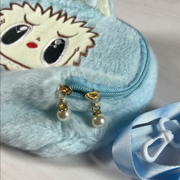 Cute Blue Furry Bunny Crossbody Bag - Picture 3 of 4